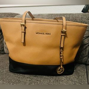 MK purse